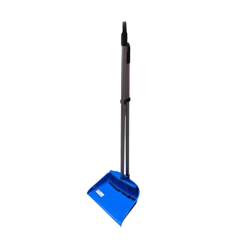 Faras plastic coada inalta si matura, margine cauciuc Faras plastic coada inalta si matura, margine cauciuc