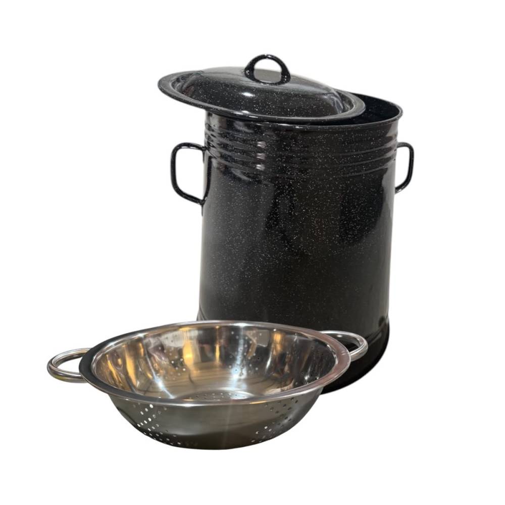Pachet - Garnita emailata 20 l + Strecuratoare inox 24 cm Pachet - Garnita emailata 20 l + Strecuratoare inox 24 cm