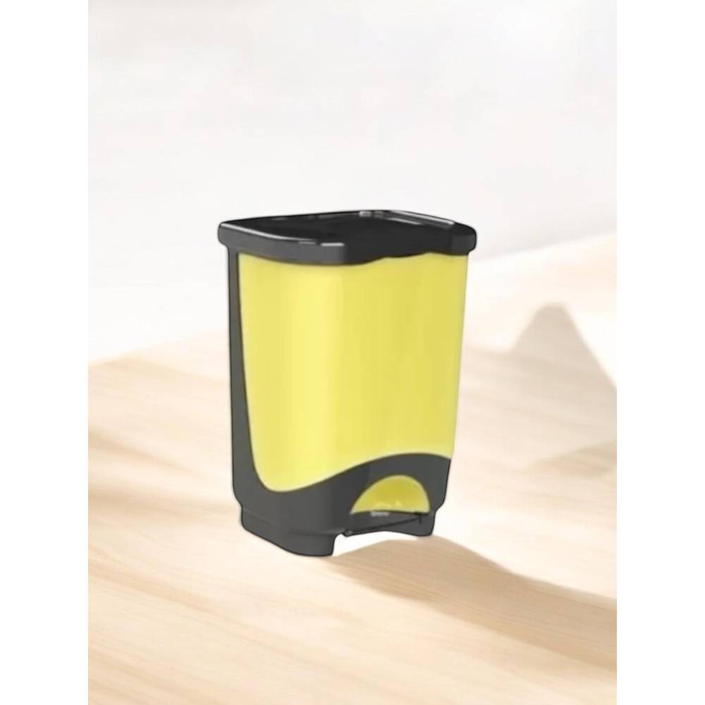 Cos gunoi negru cu galben Sterk, 28 L Cos gunoi negru cu galben Sterk, 28 L