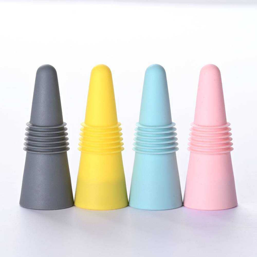 Dopuri reutilizabile din silicon pentru sticle de vin, multicolor 4 buc/set Dopuri reutilizabile din silicon pentru sticle de vin, multicolor 4 buc/set